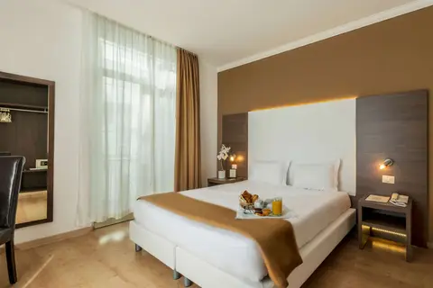 Hotel Ambassador Monaco in Monaco — foto 19