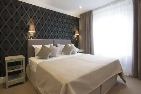 Queensgate Court Appartementen in Londen, foto 15