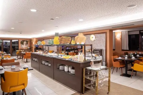 VIP Executive Picoas Hotel in Almada — foto 8