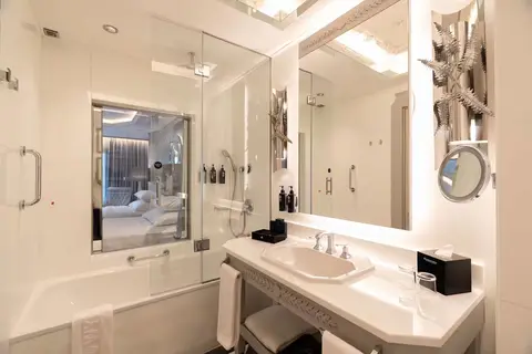 Wyndham Grand Istanbul Kalamis Marina Hotel in İstanbul — foto 9