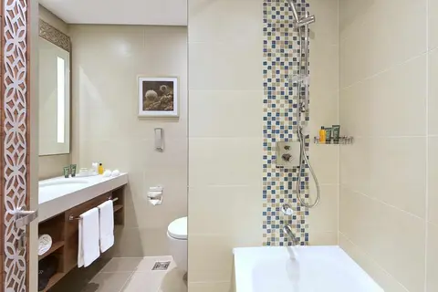 Hilton Garden Inn Dubai Al Mina in Dubai — foto 19