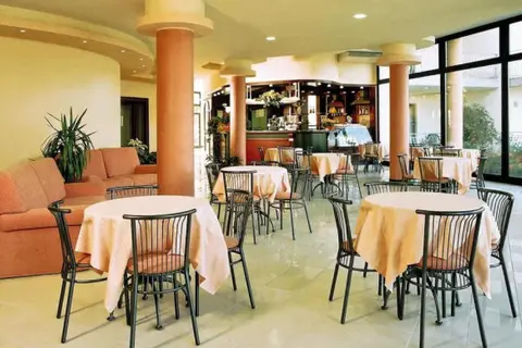 Nettuno in Peschiera del Garda — foto 6