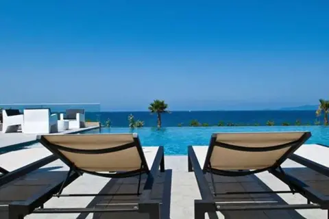 Radisson Blu Resort & Spa Ajaccio Bay in Albitreccia