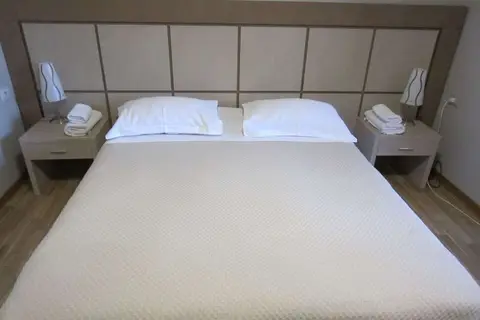 Freddy's Hotel in Tirana