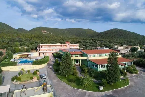 Lu' Hotel Porto Pino in Sant'anna Arresi — foto 10