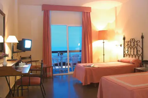 Hotel Salobrena Suites in Motril — foto 25