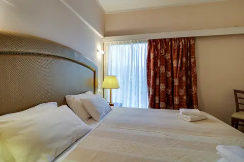 Calamos Beach Hotel in Athene — foto 16