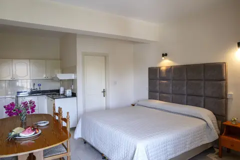 Stephanos Hotel Apartments in Πόλις Χρυσοχούς — foto 21
