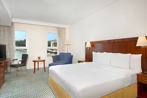 Millennium Lakeview Hotel in Dubai — foto 4