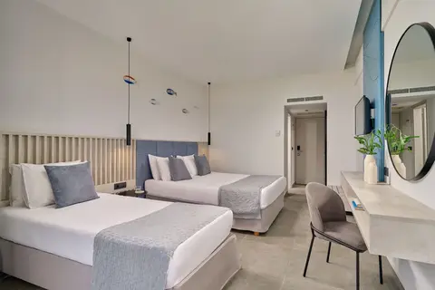 Blue Sea Beach Resort in Φαληράκι — foto 20
