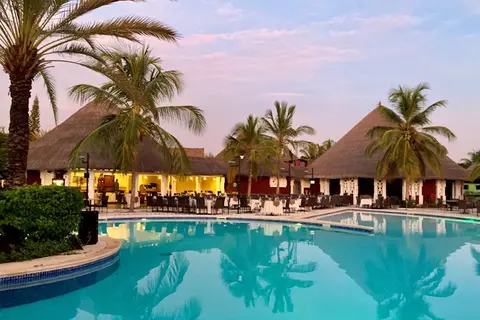 Royam Hotel in Saly