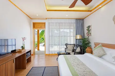 Brennia Kottefaru in Raa Atoll — foto 4