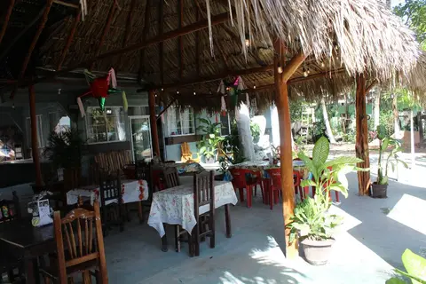 Mayan Villas Hotel in El Ideal — foto 2