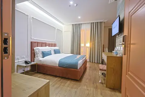 Hotel Martiness in Durres — foto 29