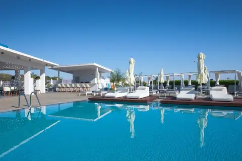 The Blue Ivy Hotel & Suites in Παραλίμνι — foto 20