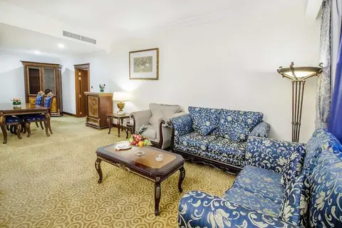 Grand Excelsior Hotel Bur Dubai in Dubai — foto 15