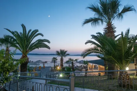 Hotel Akrathos Beach in Ouranoupoli — foto 21