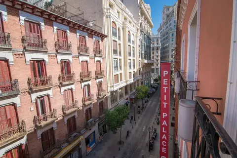 Hotel Petit Palace Tres Cruces foto 1