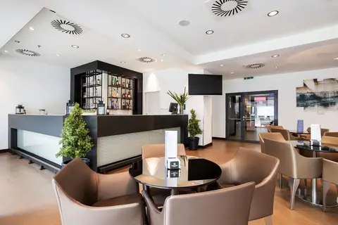 Roombach Hotel Budapest Center in Boedapest — foto 2