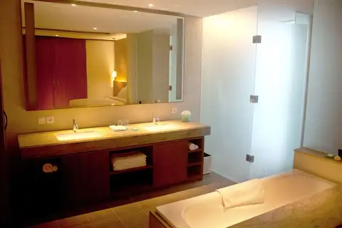 Sun Island Hotel & Spa Legian in Kuta, Badung, Bali — foto 15