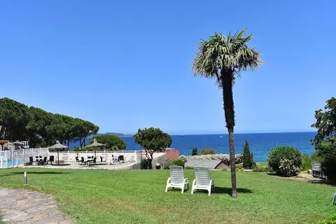 Hotel Bellevue Saint Florent in Saint-Florent — foto 8