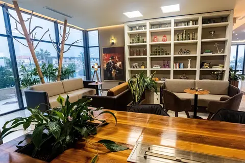 Kraal Hotel in Vlora — foto 23