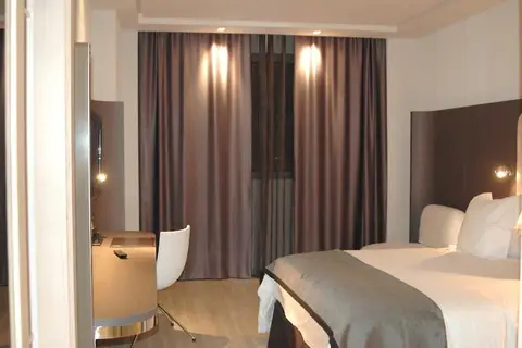 Hotel Maydrit in Madrid — foto 27