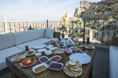 Agarta Cave Hotel in Göreme — foto 12