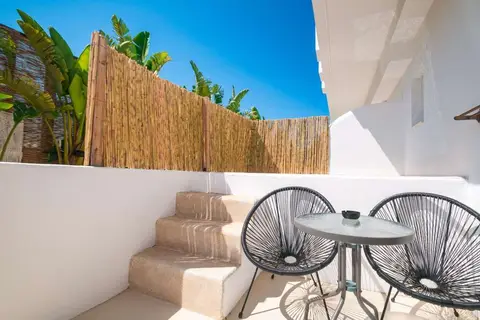 Atma Beach Room & Suites in Φαληράκι — foto 4