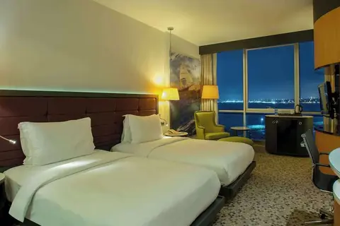 Doubletree by Hilton Istanbul Moda in Istanbul — foto 2
