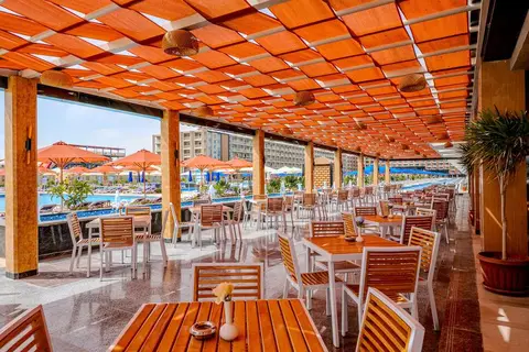 Rewaya Luxury Resort in الاحياء — foto 29