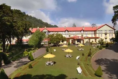 The Grand Hotel in Nuwara Eliya — foto 11