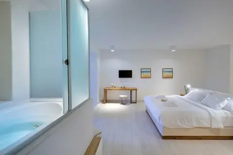 Nissaki Boutique Hotel in Πλατύς Γιαλός — foto 13
