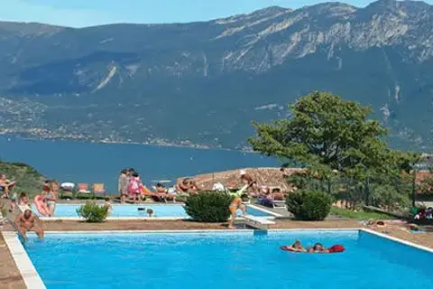 Hotel Garni Al Poggio in Tignale — foto 8