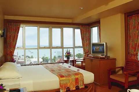 Sunshine Hotel & Residences in พัทยา — foto 17