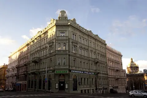 Deminka Palace in Praag, foto 10
