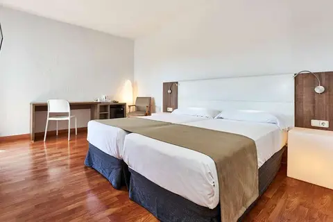 Globales Cala Vinas in Calvià — foto 4