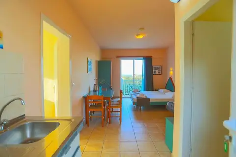 Filoxenia Hotel - Apartments in Θεολόγος — foto 17