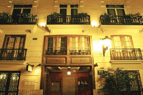 Ad Hoc Monumental in Valencia — foto 11