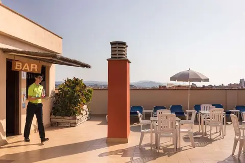 H-Top Royal Sun Suites in Santa Susanna — foto 9