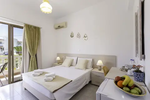 Hotel Varelis in Αρχάγγελος — foto 13