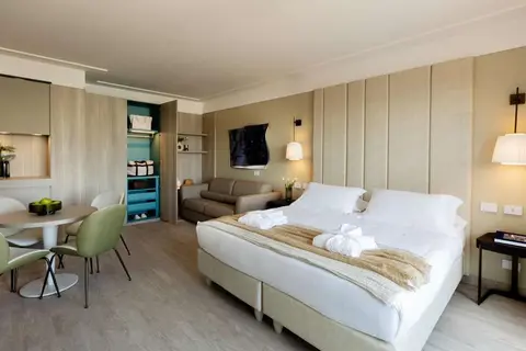 Hotel Ceccarini 9 in Riccione