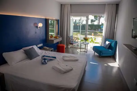 Park Beach Hotel in Γερμασόγεια — foto 3