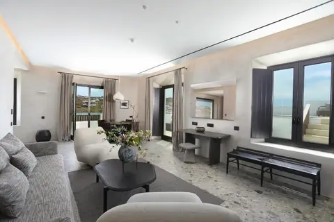 Aeonic Suites & Spa Mykonos in Τούρλος — foto 3
