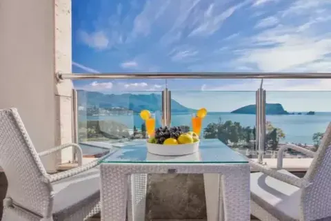 Vlieg-busreis Spectaculair Montenegro foto 1
