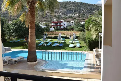 Sunshine Studios & Apartments in Irinis Stalís — foto 9