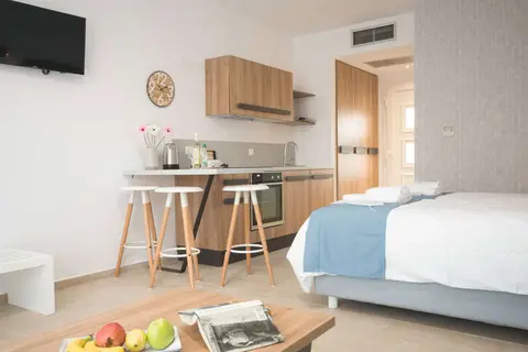 Hotel Defkalion in Πέτρα — foto 13