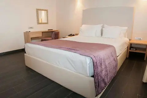 Hotel Astoria Budva in Budva — foto 4