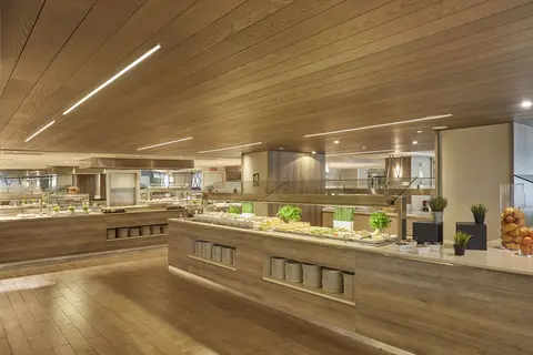 BG Tonga Tower Design Hotel & Suites in Santa Margalida — foto 17