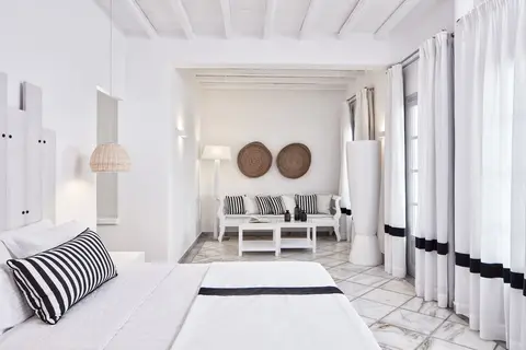 Mr & Mrs White Paros in Νάουσα — foto 23